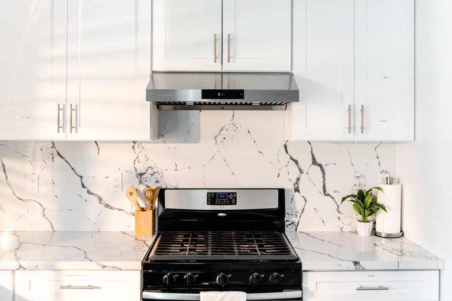 Hauslane 30-in Under Cabinet Versa Vent Range Hood with Stainless Steel Filters in Stainless Steel (UC-PS18SS-30)